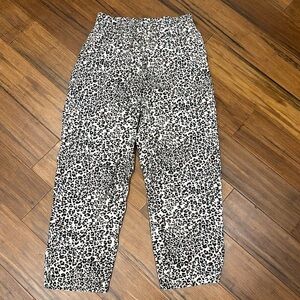 Urban Outfitters Tan & Black Cheetah Print High Rise Ankle Length Pants Size M